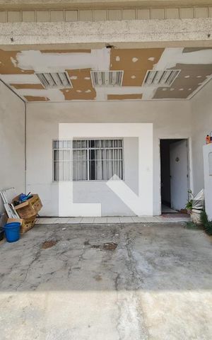 Casa à venda com 191m², 3 quartos e 2 vagas Casa à venda com 191m², 3 quartos e 2 vagasGaragem