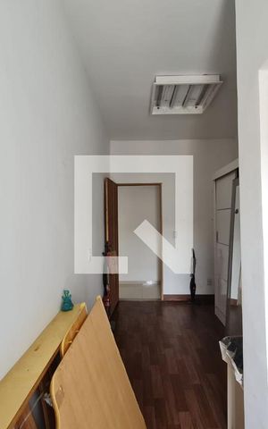 Casa à venda com 191m², 3 quartos e 2 vagas Casa à venda com 191m², 3 quartos e 2 vagasSuíte 3