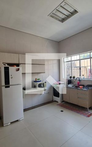 Casa à venda com 191m², 3 quartos e 2 vagas Casa à venda com 191m², 3 quartos e 2 vagasCozinha