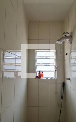 Casa à venda com 191m², 3 quartos e 2 vagas Casa à venda com 191m², 3 quartos e 2 vagasBanheiro da Suíte 2