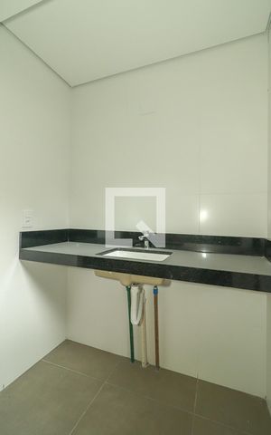 Apartamento à venda com 113m², 3 quartos e 1 vaga Apartamento à venda com 113m², 3 quartos e 1 vagaBanheiro da Suíte