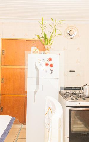 Casa à venda com 342m², 1 quarto e 3 vagas Casa à venda com 342m², 1 quarto e 3 vagasCozinha