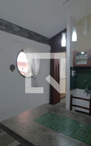 Casa à venda com 490m², 3 quartos e 2 vagasCopa