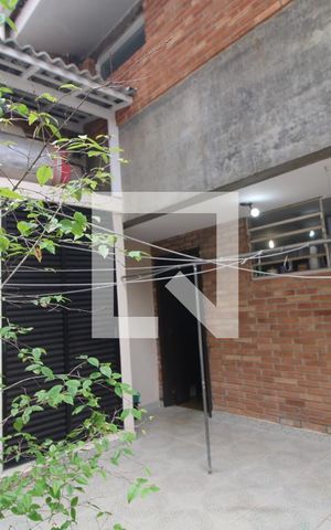 Casa à venda com 490m², 3 quartos e 2 vagasFundos da casa