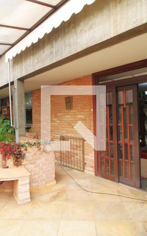 Casa à venda com 490m², 3 quartos e 2 vagasJardim de inverno