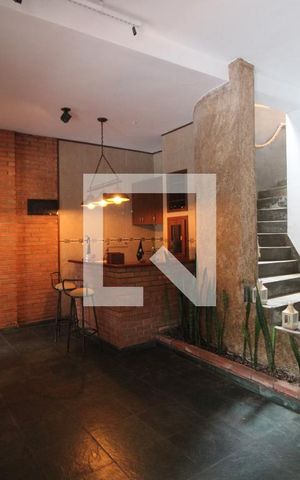 Casa à venda com 490m², 3 quartos e 2 vagasSalão para festas