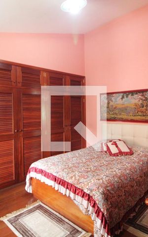 Casa à venda com 490m², 3 quartos e 2 vagasSuíte 2