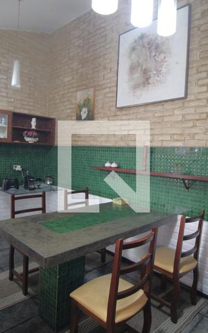 Casa à venda com 490m², 3 quartos e 2 vagasCopa