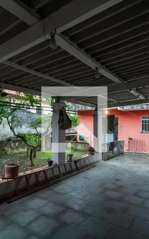 Casa à venda com 184m², 3 quartos e 2 vagas Casa à venda com 184m², 3 quartos e 2 vagasChurrasqueira
