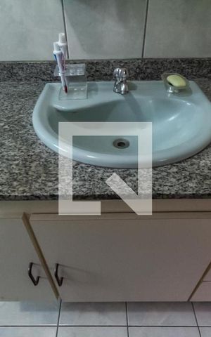Casa à venda com 184m², 3 quartos e 2 vagas Casa à venda com 184m², 3 quartos e 2 vagasBanheiro 2