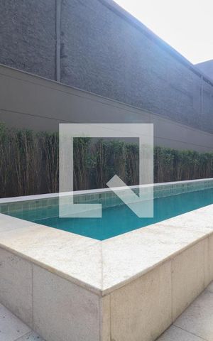 Studio para alugar com 25m², 1 quarto e sem vaga Studio para alugar com 25m², 1 quarto e sem vagaÁrea comum - Piscina