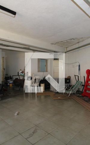 Casa à venda com 200m², 3 quartos e 4 vagasGaragem