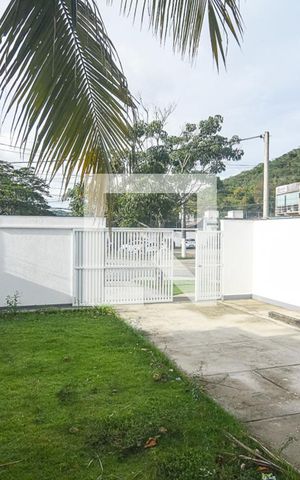 Casa à venda com 105m², 3 quartos e 1 vaga Casa à venda com 105m², 3 quartos e 1 vagaSala