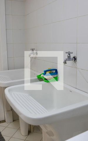 Casa à venda com 520m², 5 quartos e 5 vagasLavanderia