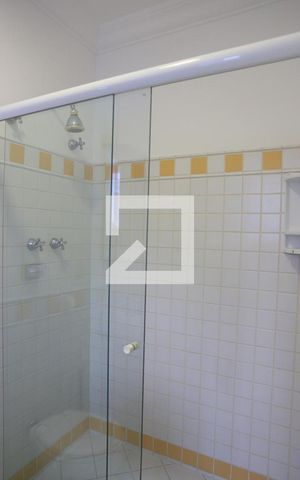 Casa à venda com 520m², 5 quartos e 5 vagasBanheiro da Suíte 1