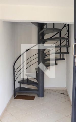 Casa à venda com 520m², 5 quartos e 5 vagasLoft Entrada Independente