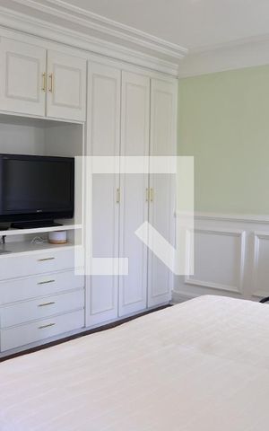 Casa à venda com 520m², 5 quartos e 5 vagasSuíte 2