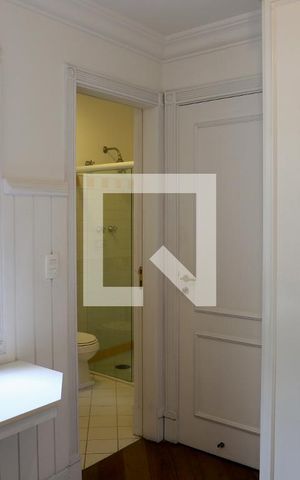 Casa à venda com 520m², 5 quartos e 5 vagasSuíte 1