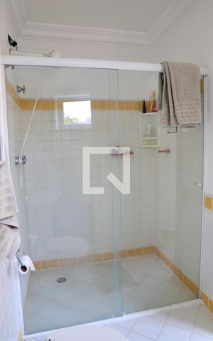 Casa à venda com 520m², 5 quartos e 5 vagasLoft Suíte