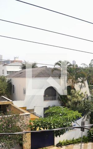 Casa à venda com 520m², 5 quartos e 5 vagasQuarto 2