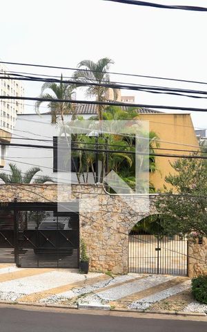 Casa à venda com 520m², 5 quartos e 5 vagasLoft Suíte