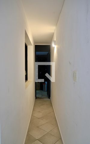 Casa à venda com 520m², 5 quartos e 5 vagasDepósito