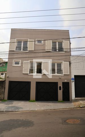 Casa à venda com 520m², 5 quartos e 5 vagasLoft Entrada Independente