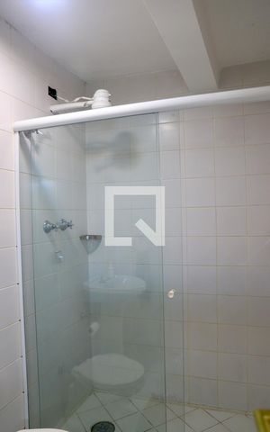 Casa à venda com 520m², 5 quartos e 5 vagasBanheiro de serviço