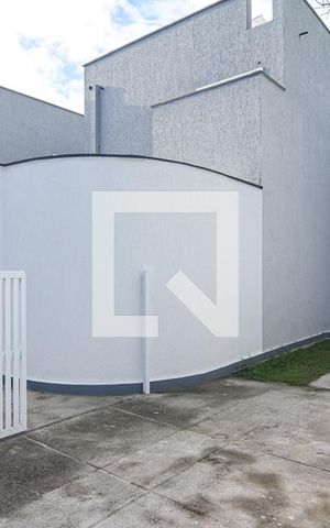 Casa à venda com 105m², 3 quartos e 1 vaga Casa à venda com 105m², 3 quartos e 1 vagaEntrada