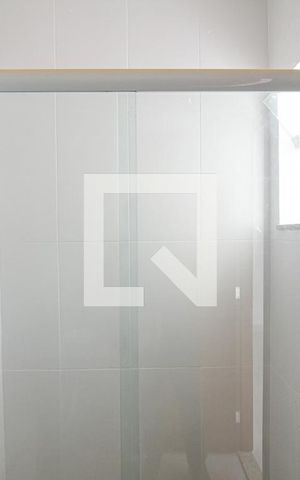 Casa à venda com 105m², 3 quartos e 1 vaga Casa à venda com 105m², 3 quartos e 1 vagaBanheiro da Suíte