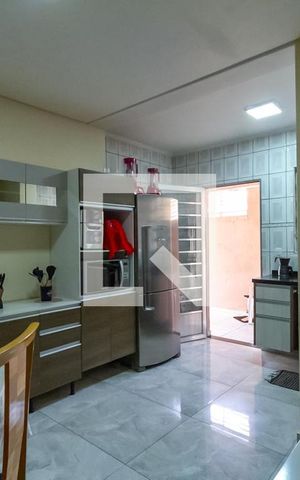 Casa à venda com 210m², 3 quartos e 2 vagasCozinha