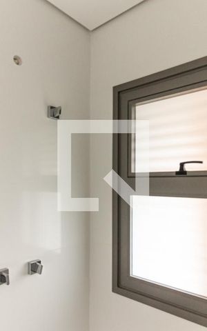 Apartamento à venda com 260m², 3 quartos e 3 vagas Apartamento à venda com 260m², 3 quartos e 3 vagasBanheiro da Suíte 3