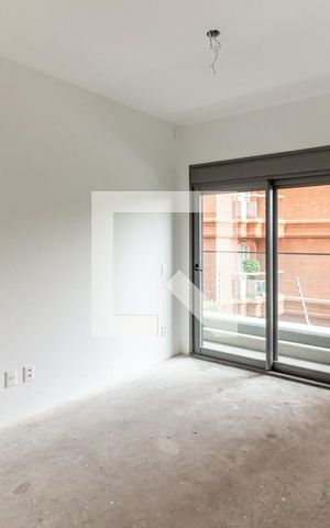 Apartamento à venda com 260m², 3 quartos e 3 vagas Apartamento à venda com 260m², 3 quartos e 3 vagasQuarto da Suíte 2