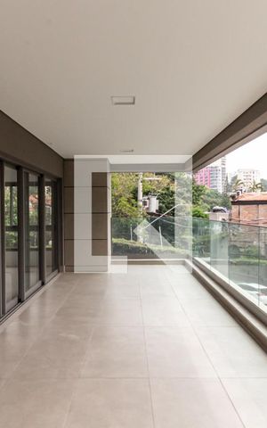 Apartamento à venda com 260m², 3 quartos e 3 vagas Apartamento à venda com 260m², 3 quartos e 3 vagasVaranda da Sala