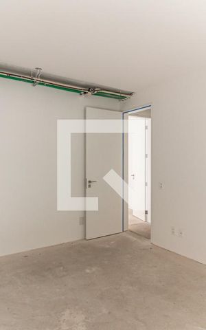 Apartamento à venda com 260m², 3 quartos e 3 vagas Apartamento à venda com 260m², 3 quartos e 3 vagasQuarto da Suíte 1