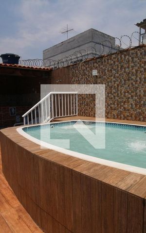 Casa à venda com 300m², 3 quartos e 2 vagasPiscina