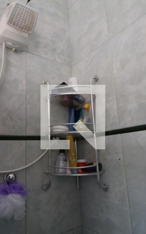 Casa à venda com 300m², 3 quartos e 2 vagasBanheiro 1