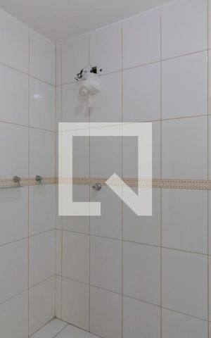Casa à venda com 250m², 4 quartos e 3 vagas Casa à venda com 250m², 4 quartos e 3 vagasBanheiro