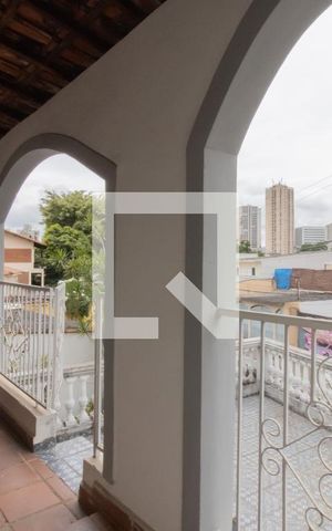 Casa à venda com 250m², 4 quartos e 3 vagas Casa à venda com 250m², 4 quartos e 3 vagasVaranda da Suíte