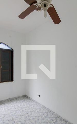 Casa à venda com 250m², 4 quartos e 3 vagas Casa à venda com 250m², 4 quartos e 3 vagasQuarto 3