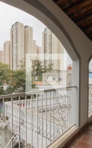 Casa à venda com 250m², 4 quartos e 3 vagas Casa à venda com 250m², 4 quartos e 3 vagasVaranda da Suíte