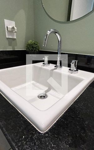 Studio para alugar com 24m², 1 quarto e sem vaga Studio para alugar com 24m², 1 quarto e sem vagaBanheiro
