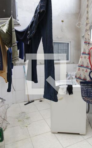 Casa à venda com 100m², 2 quartos e sem vagaÁrea de Serviço