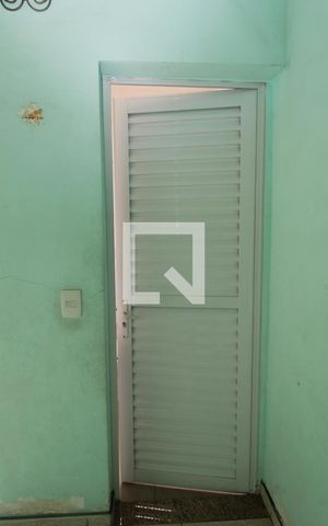 Casa à venda com 100m², 2 quartos e sem vagaLavabo