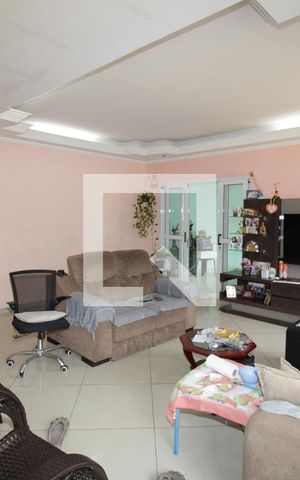 Casa à venda com 100m², 2 quartos e sem vagaSala