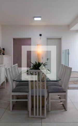 Casa à venda com 575m², 4 quartos e 11 vagas Casa à venda com 575m², 4 quartos e 11 vagassala jantar