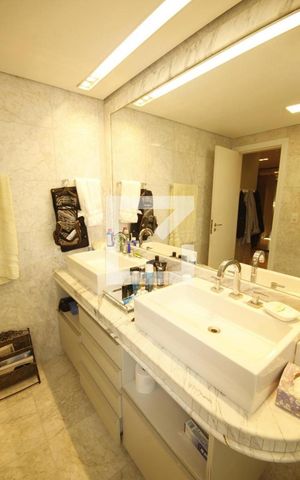 Casa à venda com 900m², 4 quartos e 8 vagasbanheiro 2