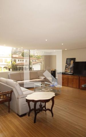 Casa à venda com 900m², 4 quartos e 8 vagassala 3