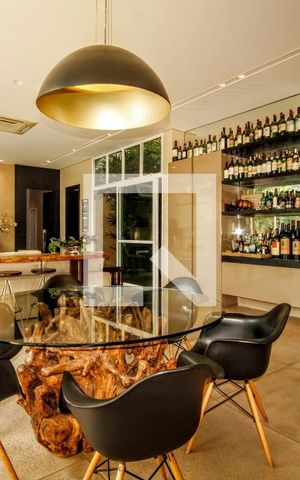 Casa à venda com 900m², 4 quartos e 8 vagassala 1
