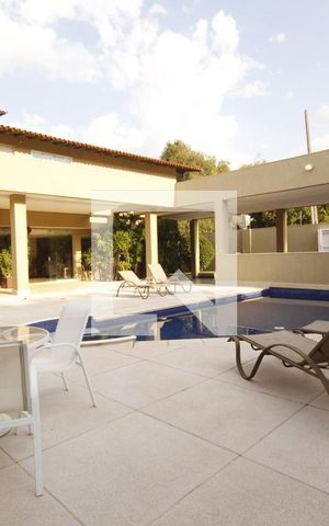 Casa à venda com 900m², 4 quartos e 8 vagasÁrea comum - Piscina